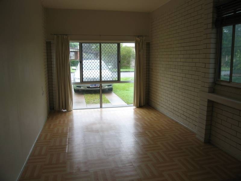 6 Montgomery Cres, Golden Beach QLD 4551