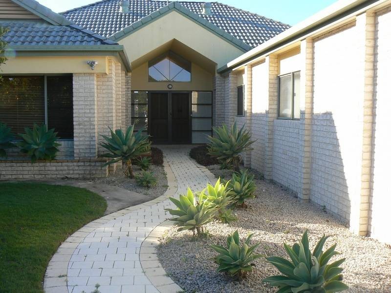 27 Pelican Waters Boulevard, Pelican Waters QLD 4551