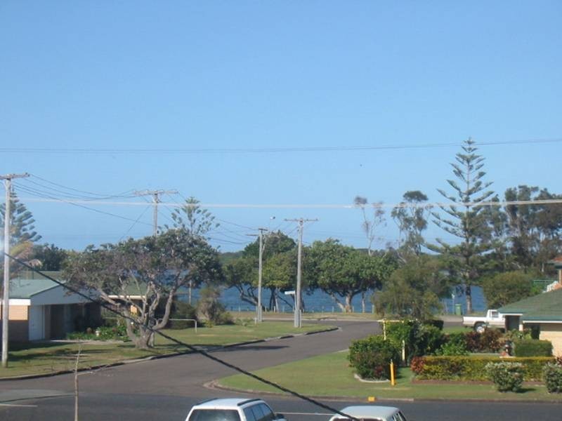 16 Anning Avenue, Golden Beach QLD 4551