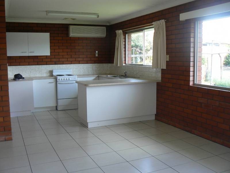 2/194 Golden Beach Esp, Golden Beach QLD 4551