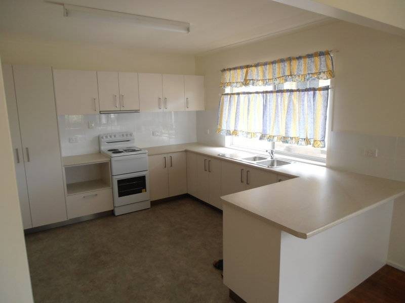 13 Gregory Street, Golden Beach QLD 4551