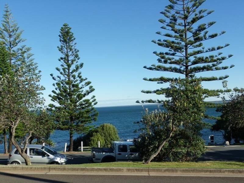 2/17 Headland Esp, Kings Beach QLD 4551