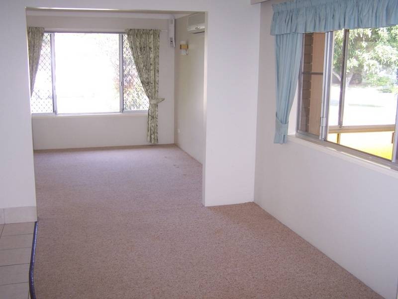 102 Taylor Ave, Golden Beach QLD 4551