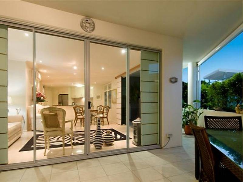 2/93 Landsborough Parade, Golden Beach QLD 4551