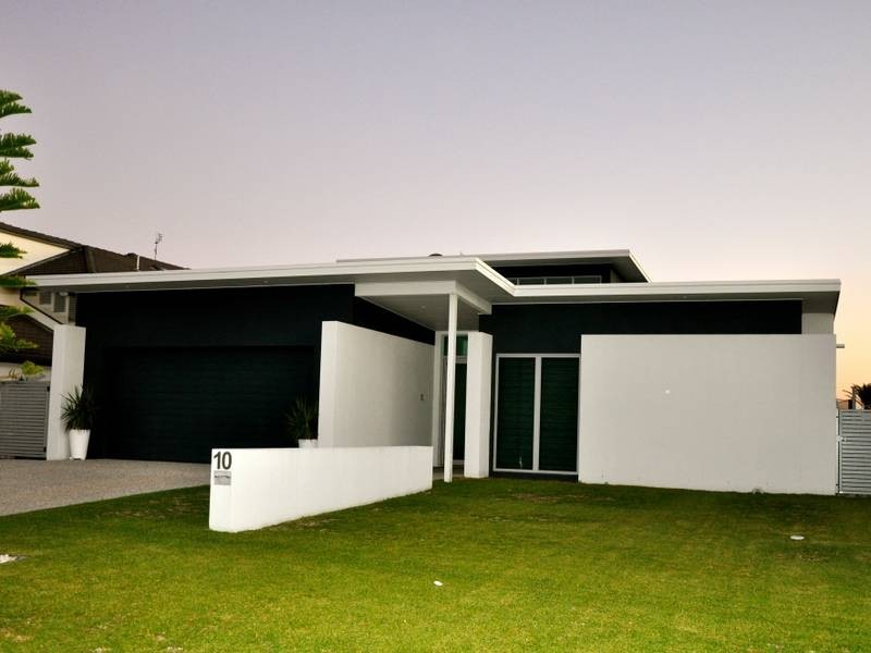 10 Westholme Circuit, Pelican Waters QLD 4551