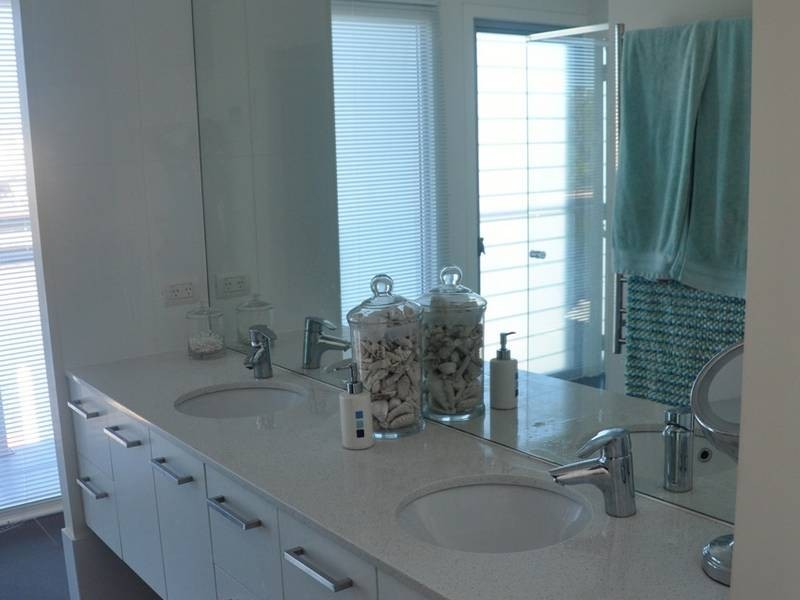 10 Westholme Circuit, Pelican Waters QLD 4551