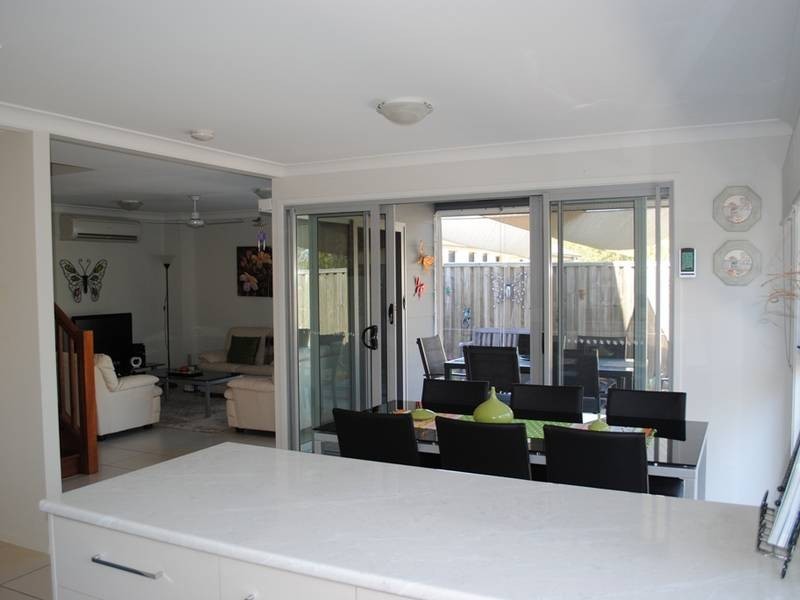 7/4 Lindesay Street, Caloundra West QLD 4551