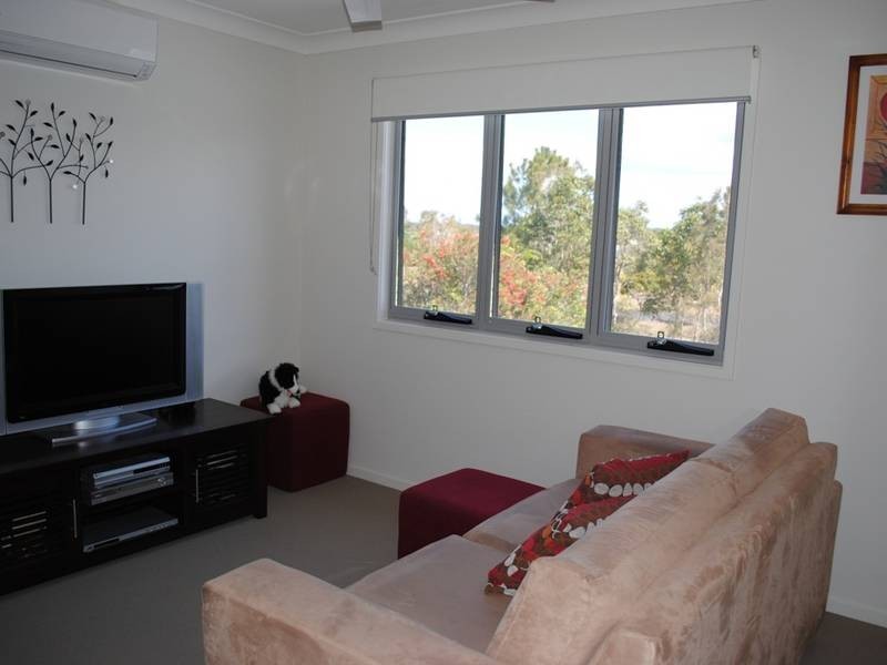 7/4 Lindesay Street, Caloundra West QLD 4551