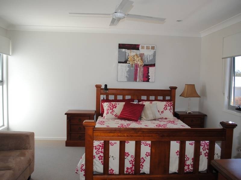 7/4 Lindesay Street, Caloundra West QLD 4551