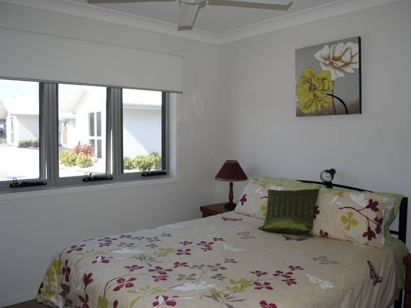 7/4 Lindesay Street, Caloundra West QLD 4551