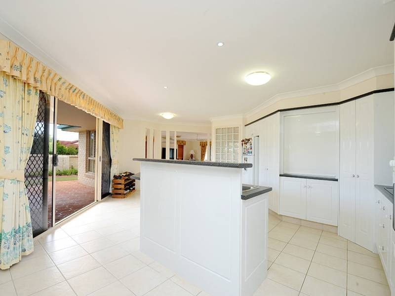 1 Gillingham Place, Pelican Waters QLD 4551