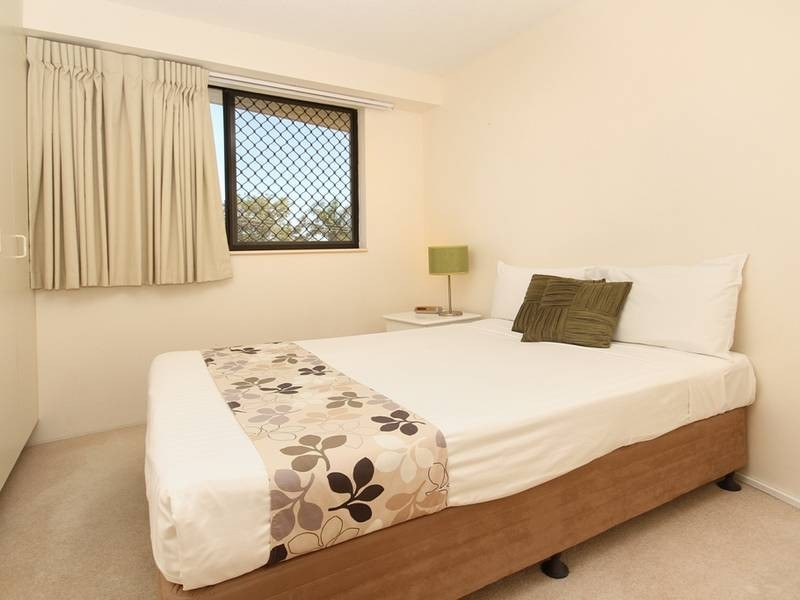 12/35 Landsborough Parade, Golden Beach QLD 4551