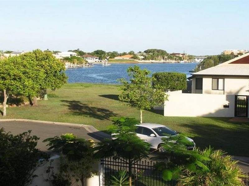 3 Delisser Place, Pelican Waters QLD 4551