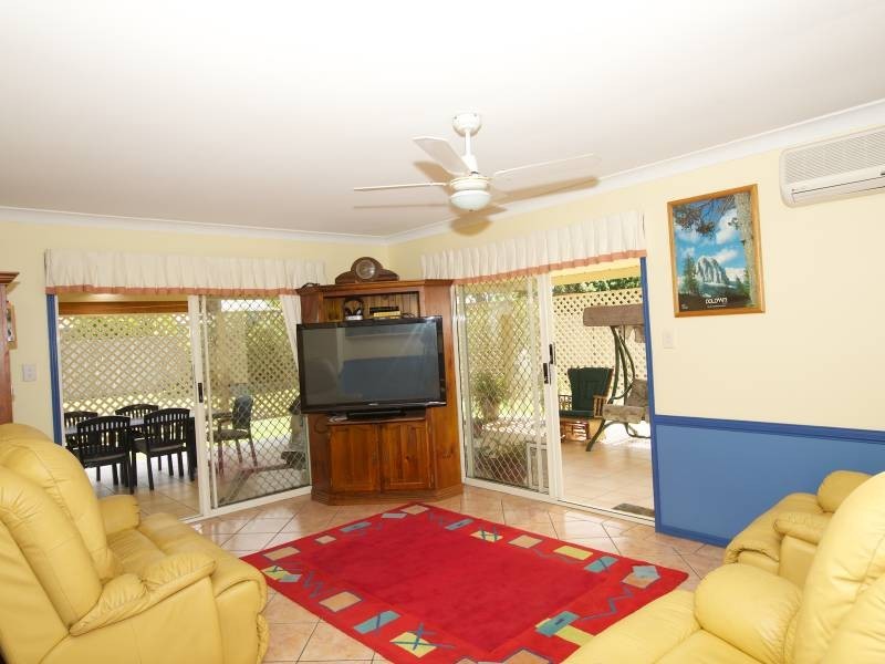 32 Sir Joseph Banks Drive, Pelican Waters QLD 4551