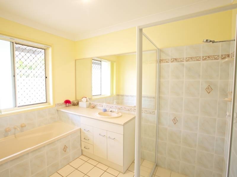 32 Sir Joseph Banks Drive, Pelican Waters QLD 4551