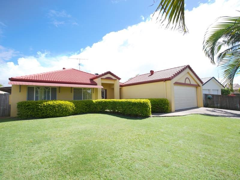 32 Sir Joseph Banks Drive, Pelican Waters QLD 4551