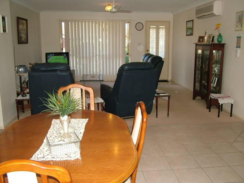 3/2 North Street, Golden Beach QLD 4551