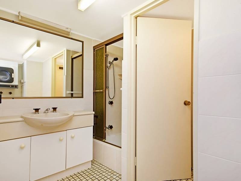 21/14 Queen Street, Kings Beach QLD 4551