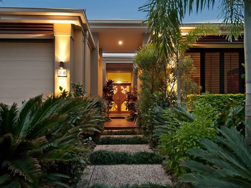 38 Millennium Circuit, Pelican Waters QLD 4551