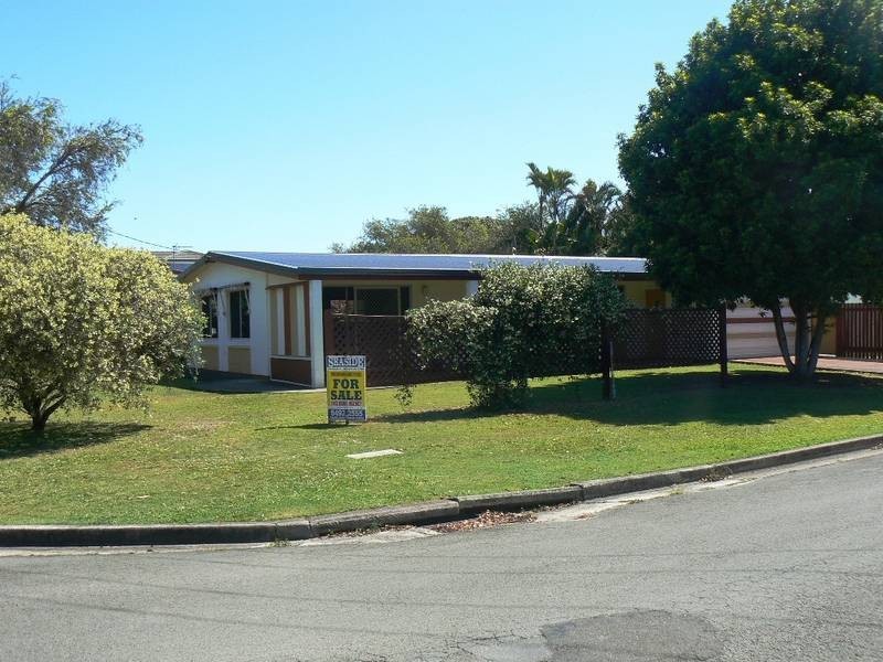 39 Montgomery Crescent, Golden Beach QLD 4551