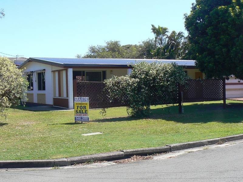 39 Montgomery Crescent, Golden Beach QLD 4551