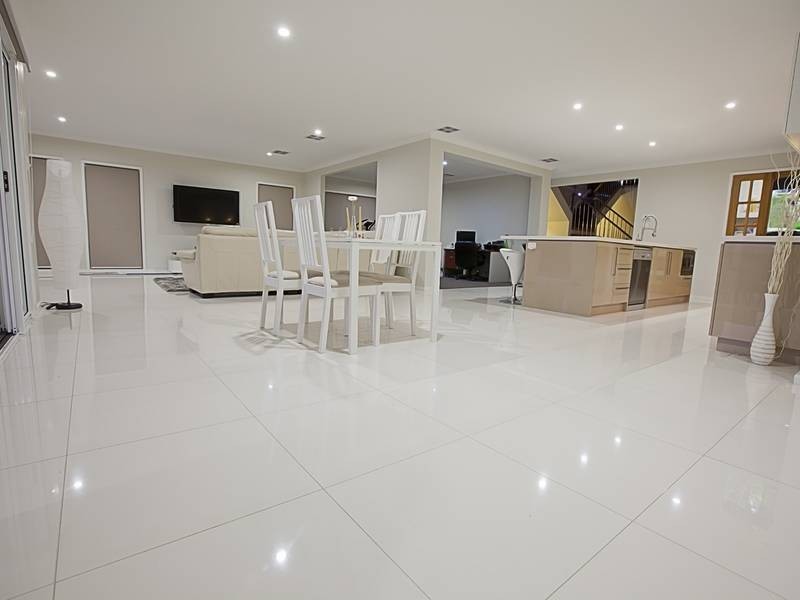 11 Abbey Street, Pelican Waters QLD 4551