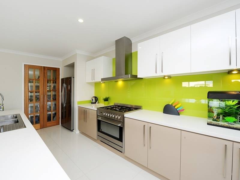 11 Abbey Street, Pelican Waters QLD 4551