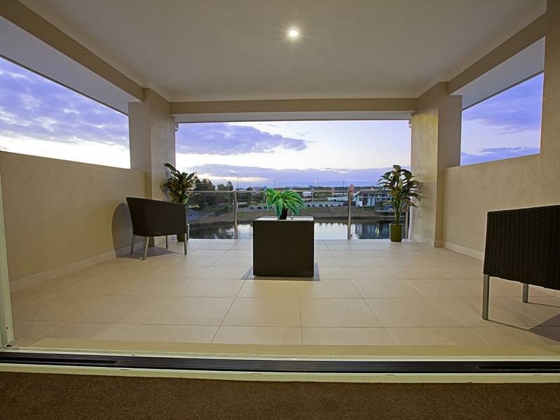 11 Abbey Street, Pelican Waters QLD 4551