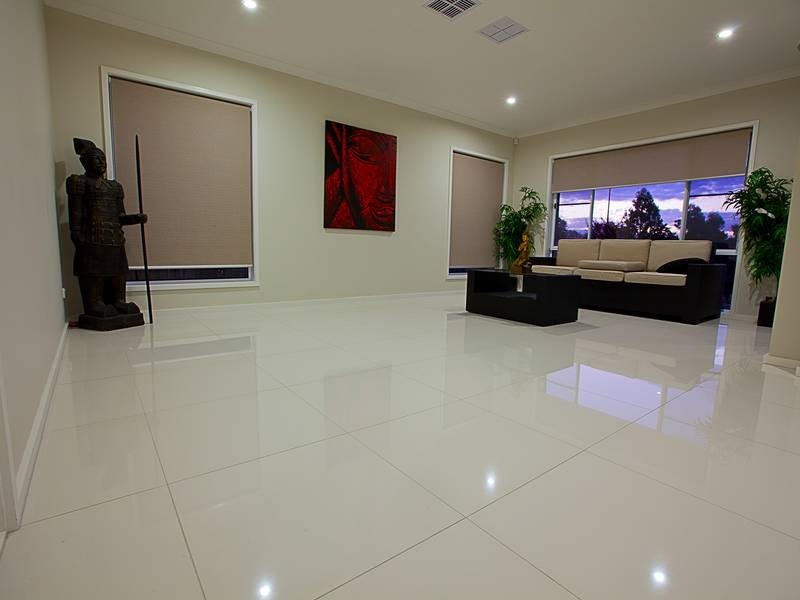 11 Abbey Street, Pelican Waters QLD 4551