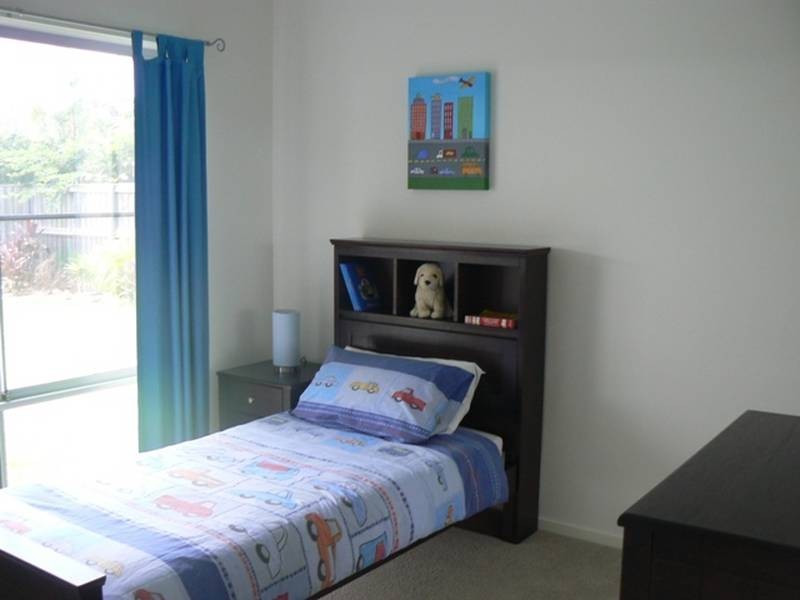 4 Trinity Place, Pelican Waters QLD 4551