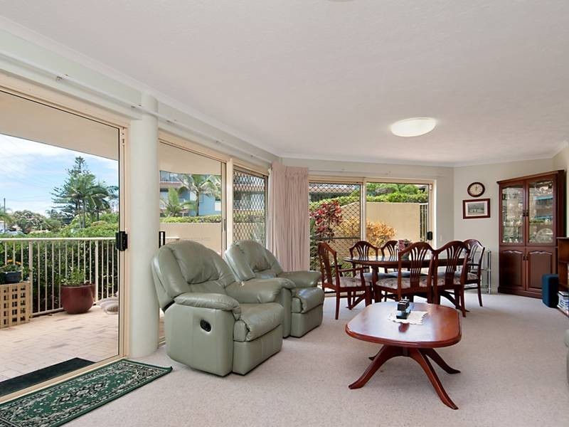 1/20 Warne Terrace, Kings Beach QLD 4551