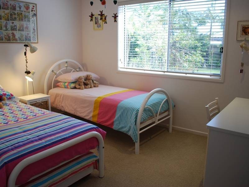 18 Bellanboe Circuit, Pelican Waters QLD 4551