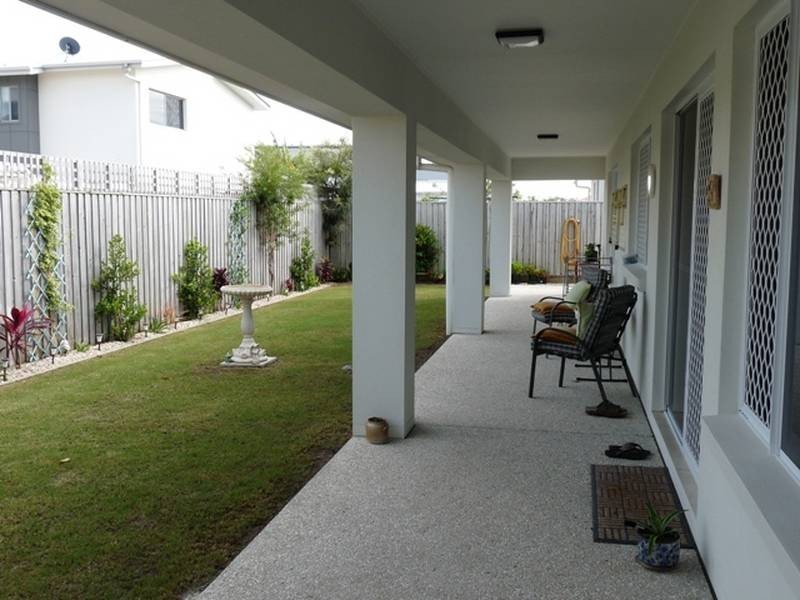 6 St Pauls Avenue, Pelican Waters QLD 4551