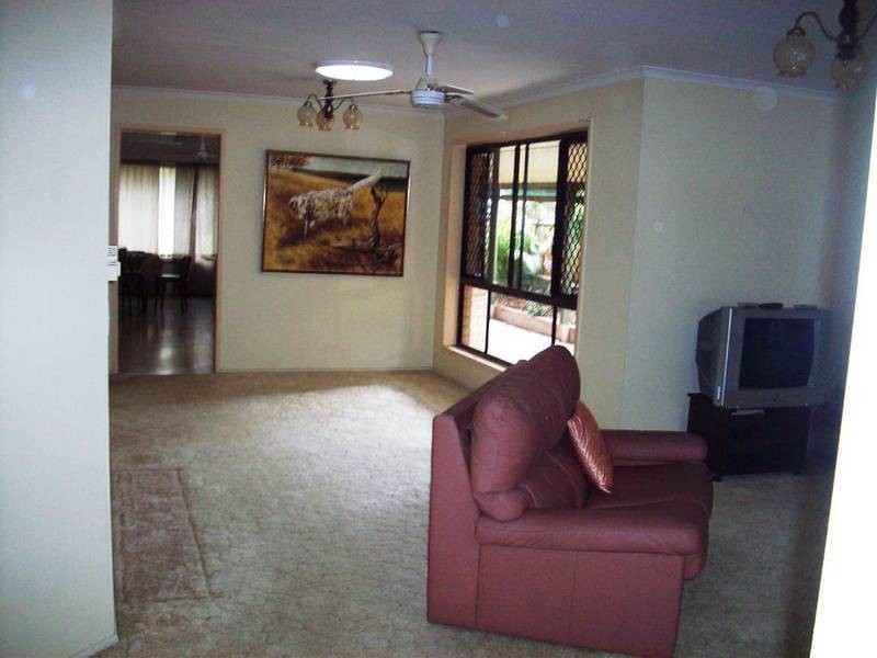 9 Monash Street, Golden Beach QLD 4551