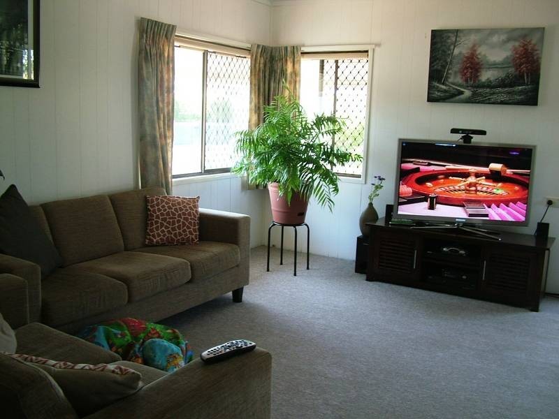 111 Landsborough Parade, Golden Beach QLD 4551