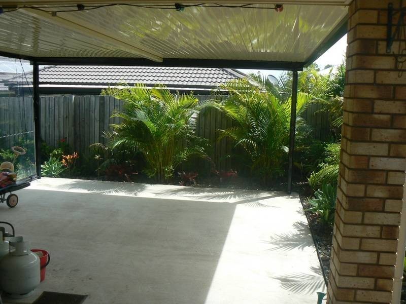 8 Monserrat Cres, Caloundra West QLD 4551