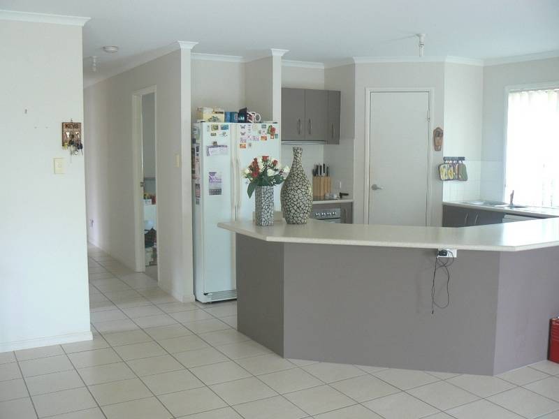 8 Monserrat Cres, Caloundra West QLD 4551