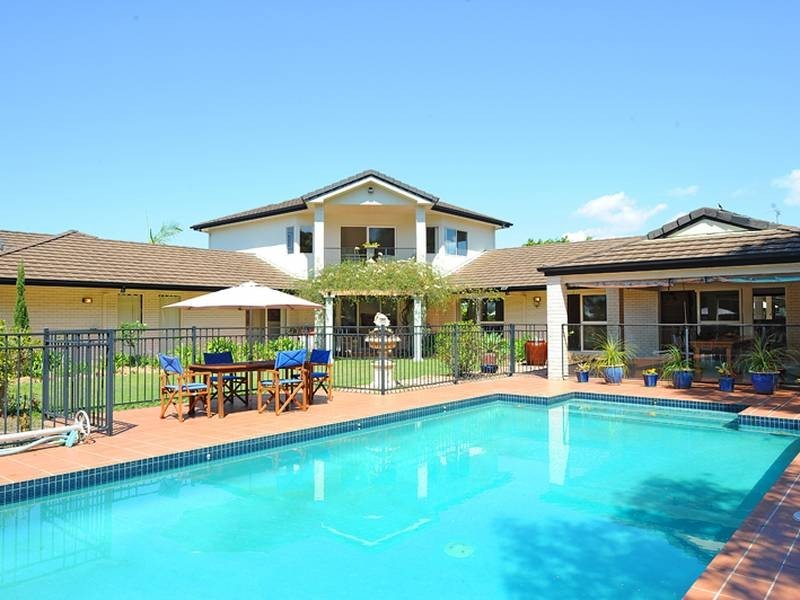 6 Finnegan Place, Pelican Waters QLD 4551