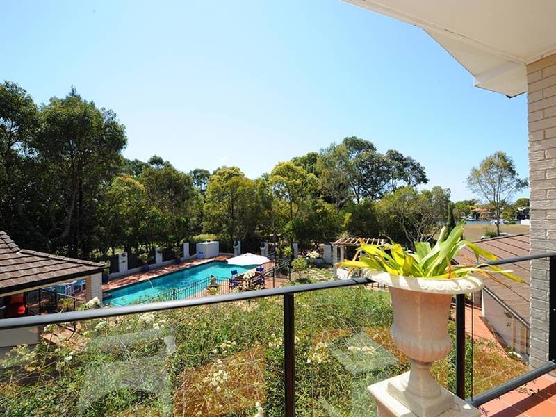 6 Finnegan Place, Pelican Waters QLD 4551