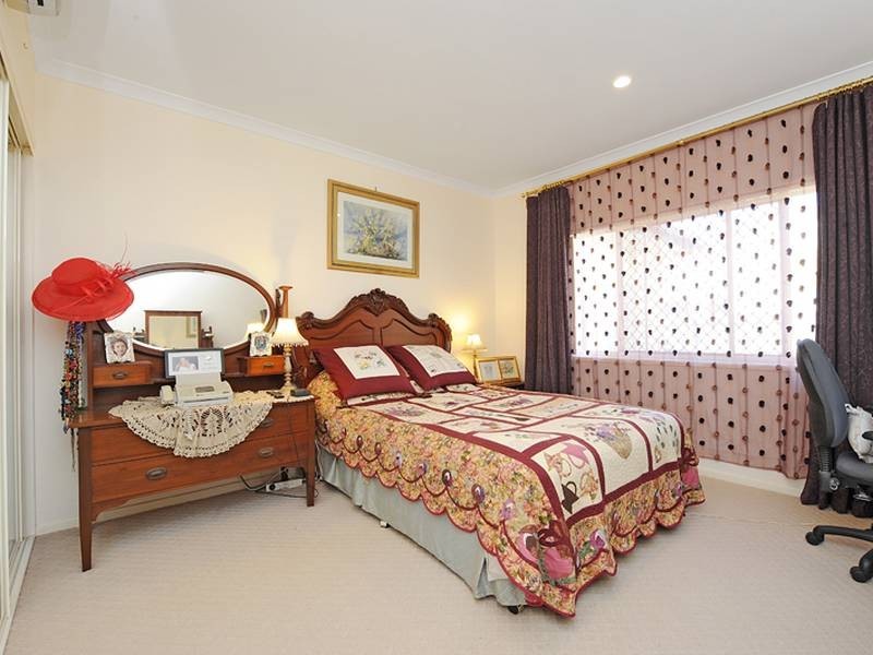 6 Finnegan Place, Pelican Waters QLD 4551