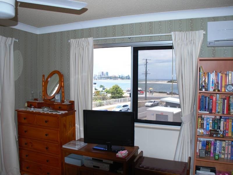 4/4 Oxley Street, Golden Beach QLD 4551