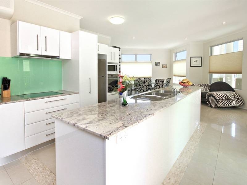 1/93 Landsborough Parade, Golden Beach QLD 4551