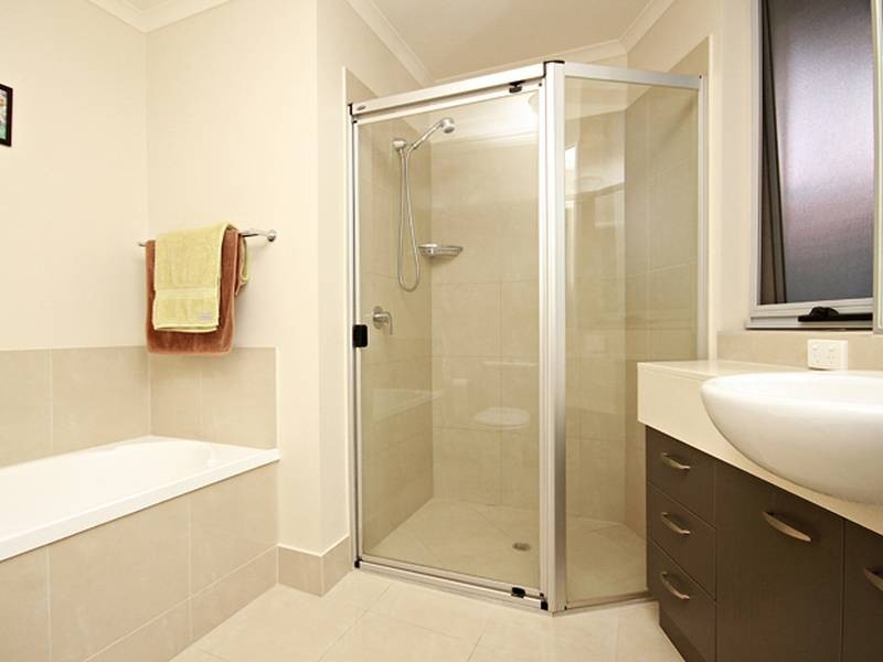 1/93 Landsborough Parade, Golden Beach QLD 4551