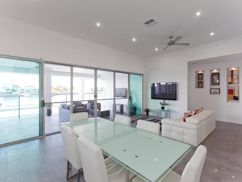 9 Grace Court, Pelican Waters QLD 4551