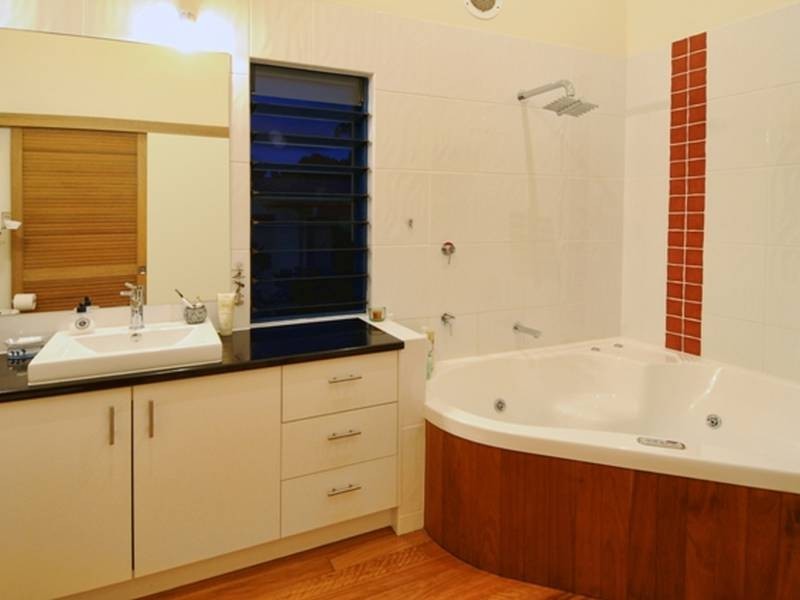 107 Golden Beach Esplanade, Golden Beach QLD 4551