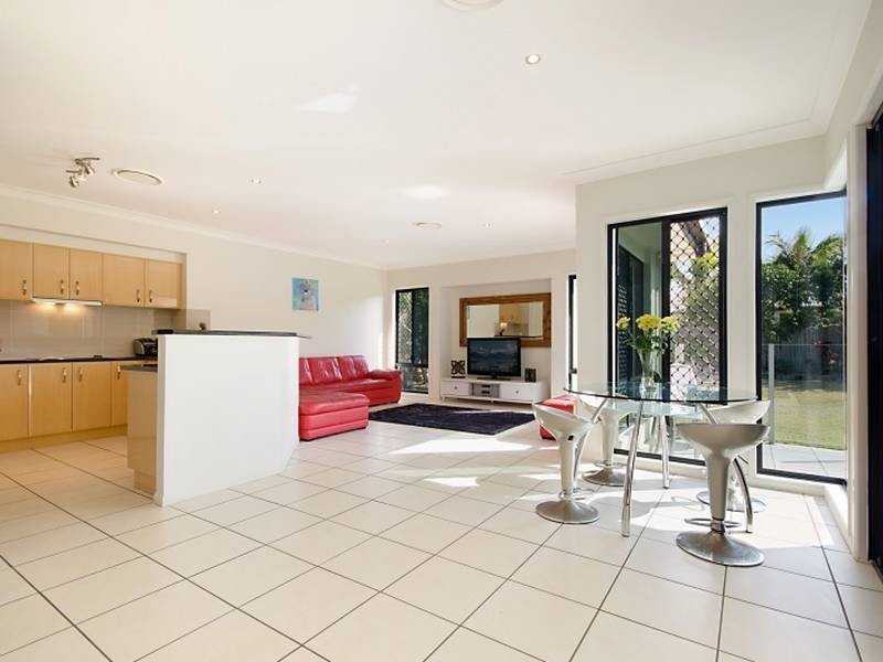 6 Grasstree Court, Pelican Waters QLD 4551