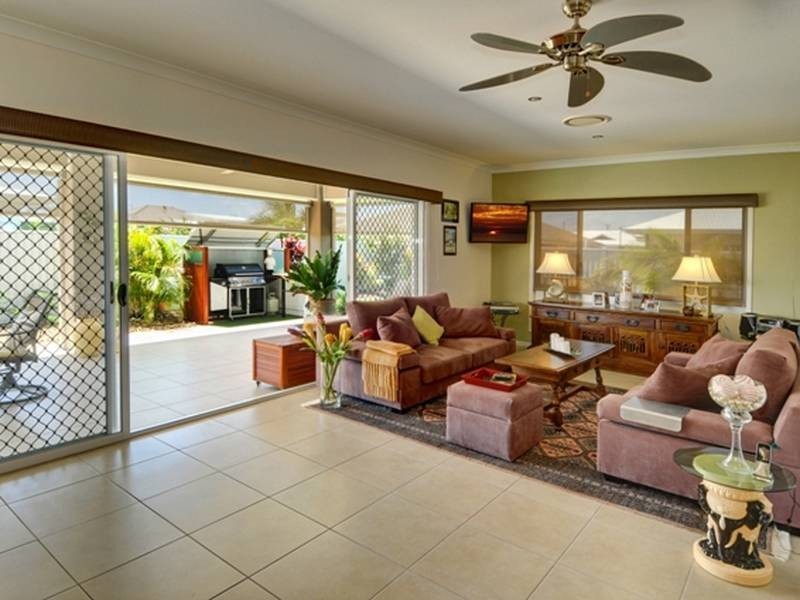 15 Echo Street, Pelican Waters QLD 4551