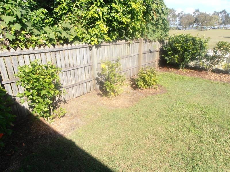 19 Montgomery Cres, Golden Beach QLD 4551