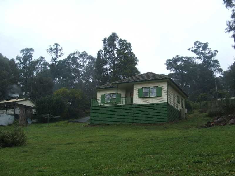 10 Baker Street, Cockatoo VIC 3781