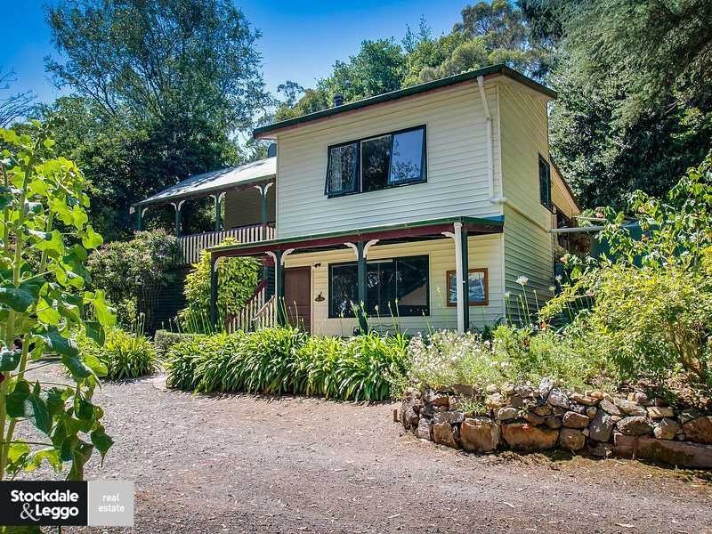 15 Carrama Court, Emerald VIC 3782